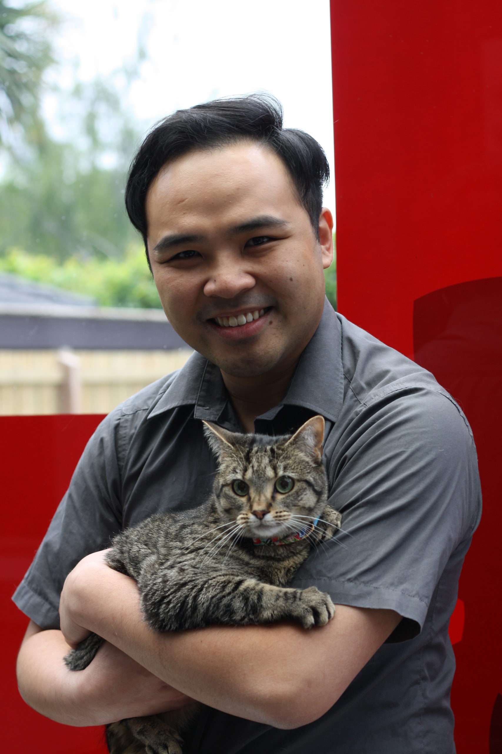 Whitehorse Vet - About Us - Dr Johnny Kwong & Echo