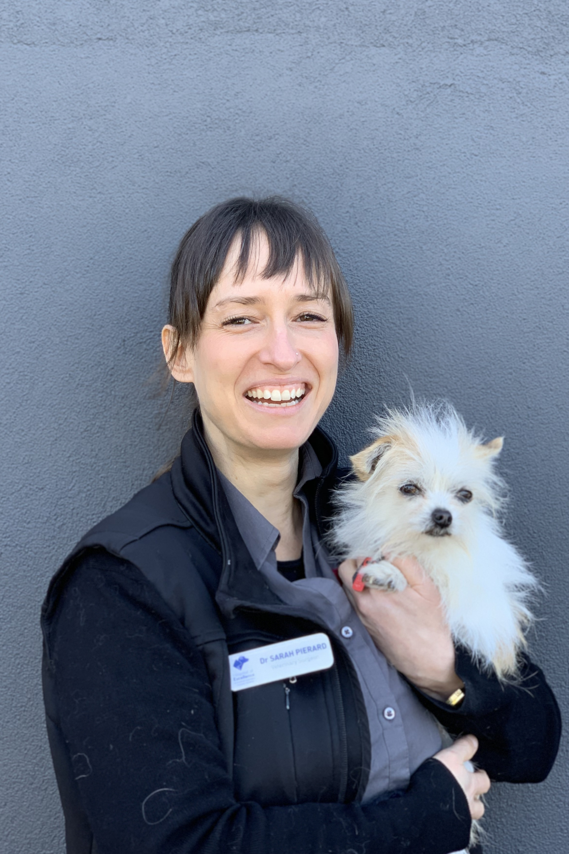 Whitehorse Vet - About Us - Dr Sarah Pierard & Alfie