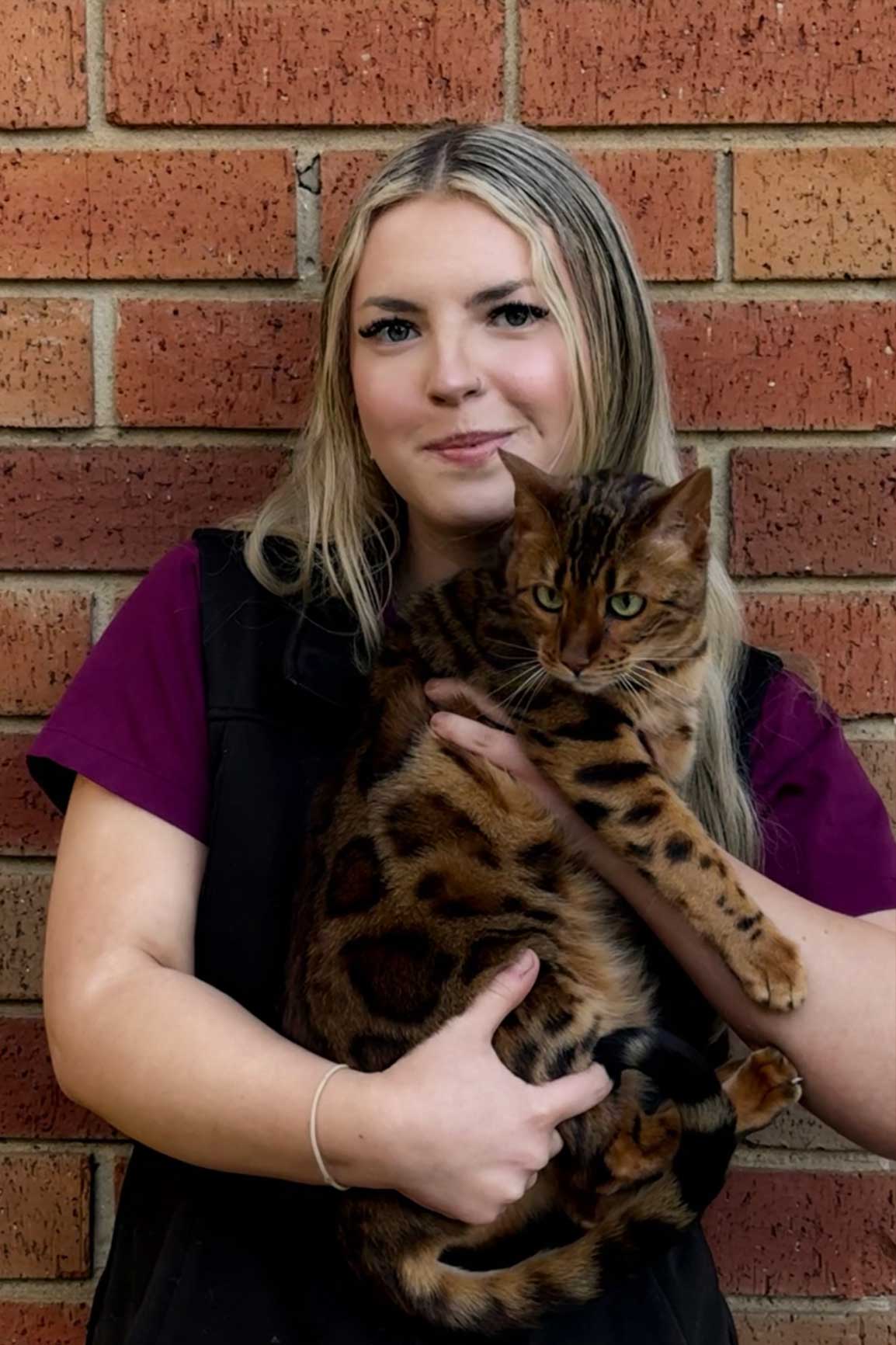 Whitehorse Vet - About Us - Claudia